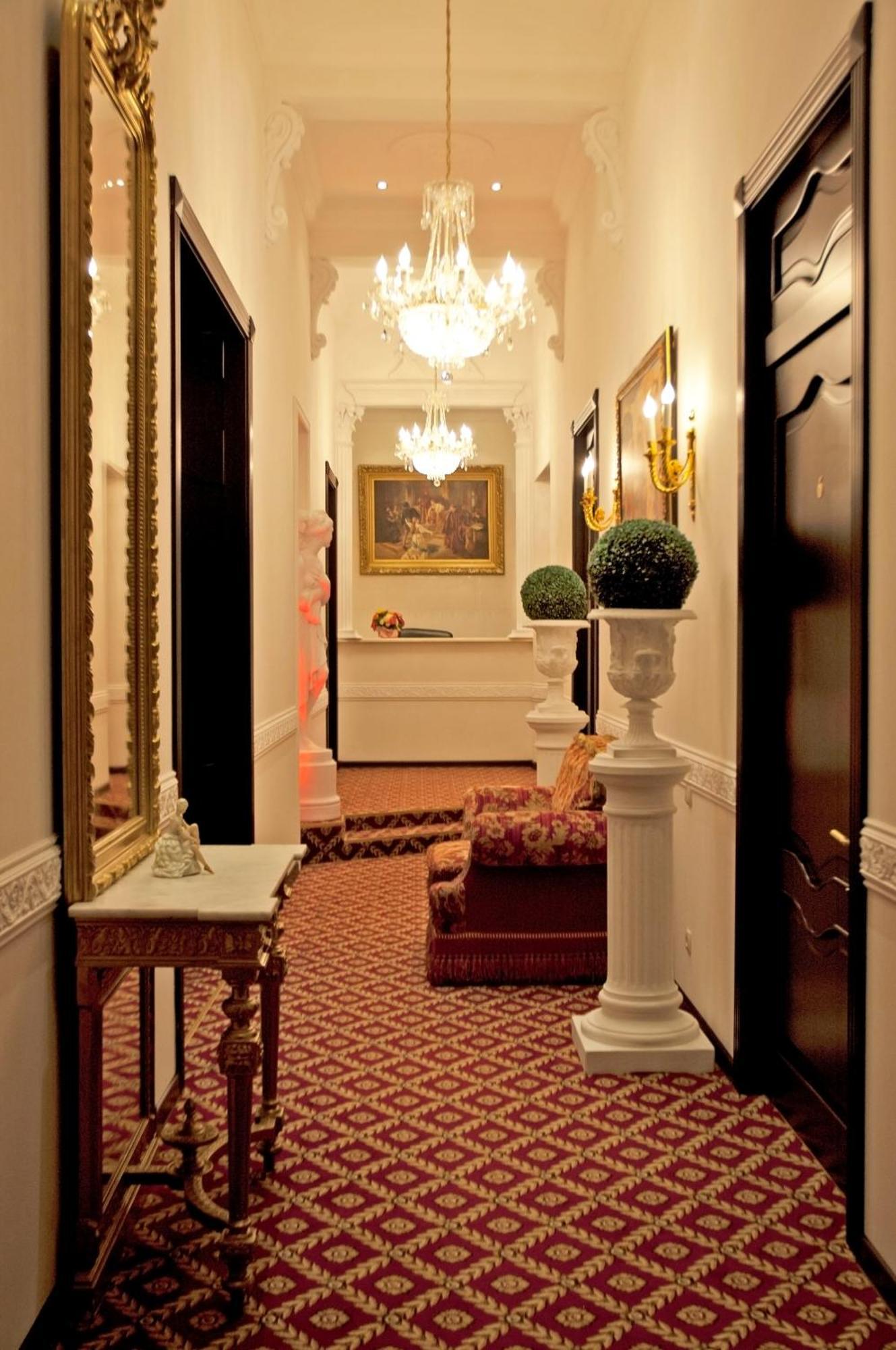 Queen Valery Hotel Odessa Dış mekan fotoğraf