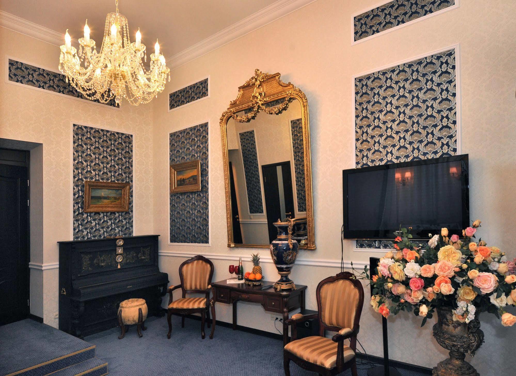 Queen Valery Hotel Odessa Dış mekan fotoğraf