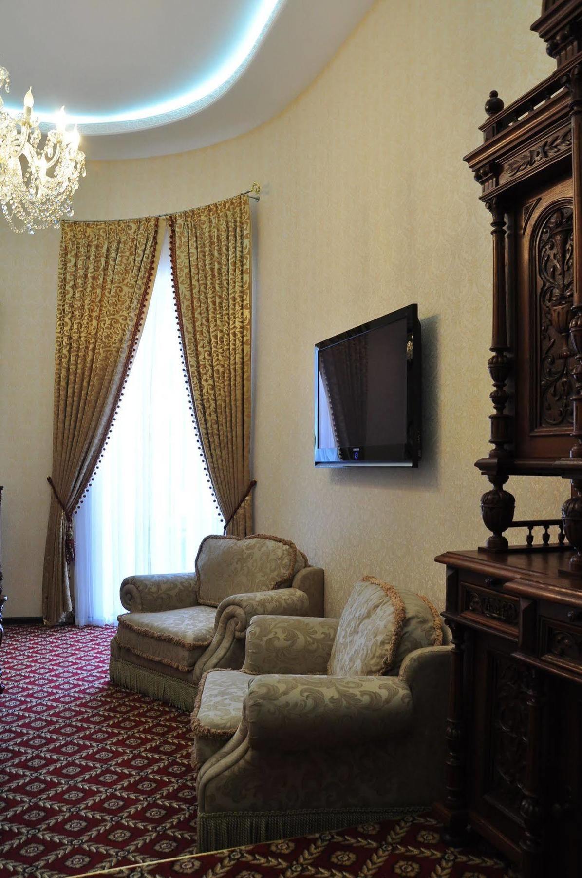 Queen Valery Hotel Odessa Dış mekan fotoğraf