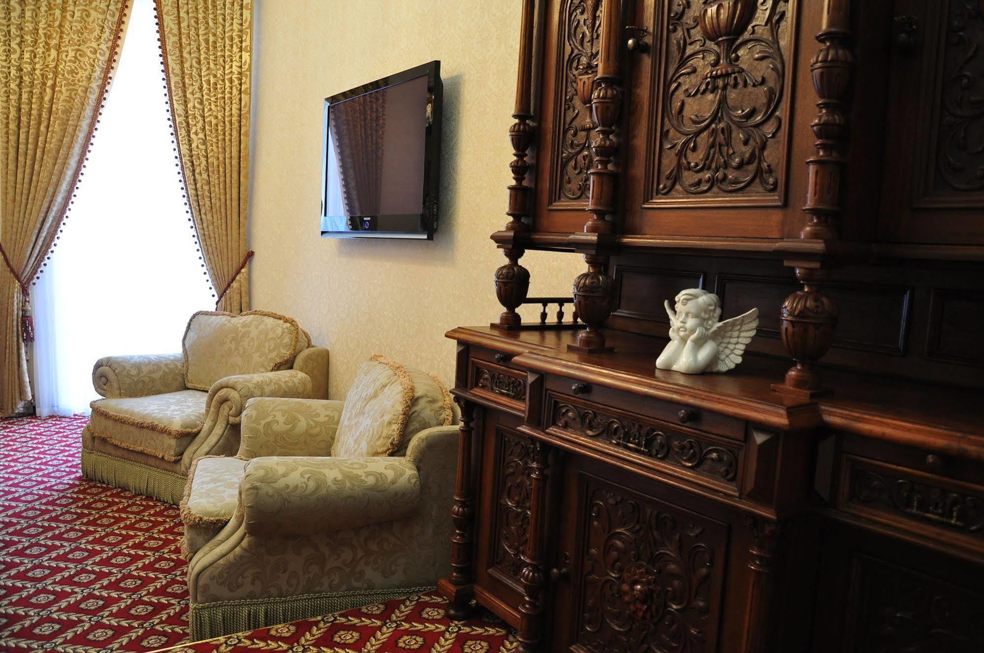 Queen Valery Hotel Odessa Dış mekan fotoğraf