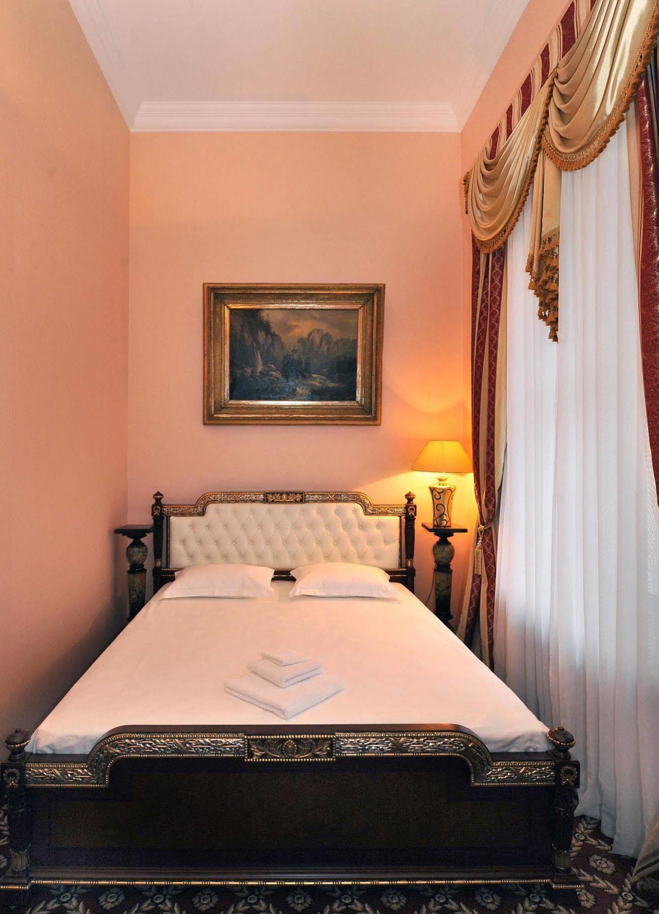 Queen Valery Hotel Odessa Dış mekan fotoğraf