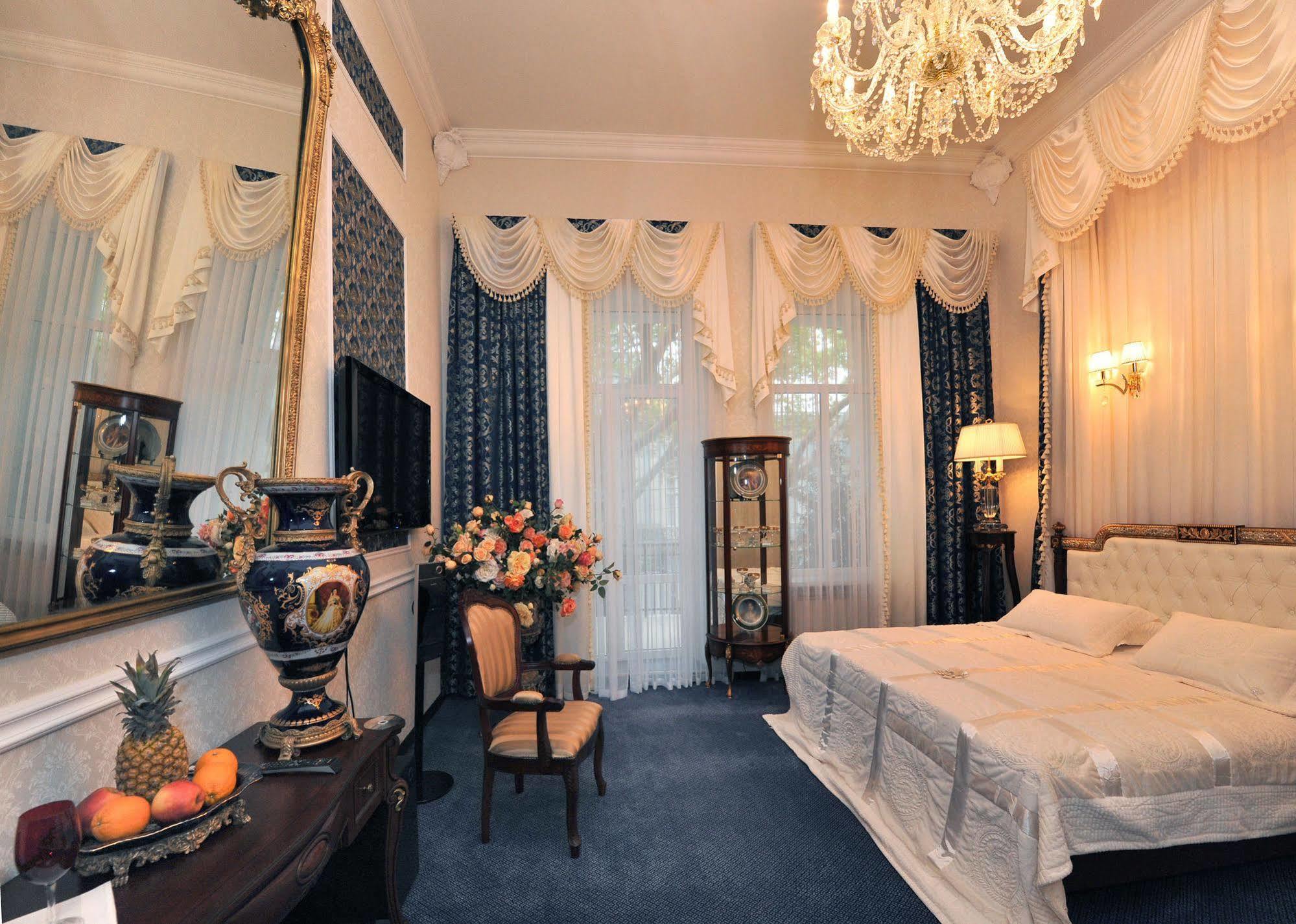 Queen Valery Hotel Odessa Dış mekan fotoğraf